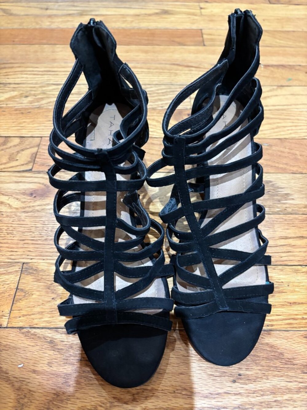Tahari Black Strappy Block Heel Sandals Women's 7.5M Dress Shoes